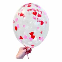 Läbipaistev õhupall konfettidega «värvilised südamed»